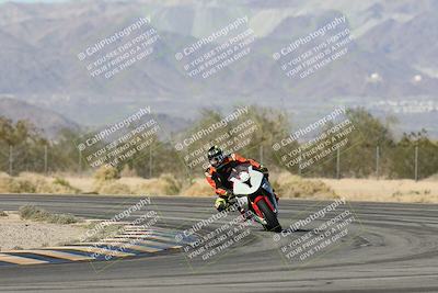 media/Dec-04-2025-Racers Edge (Thu) [[5ebc9f124d]]/3-B Group/1-Session 1 (Turn 7)/